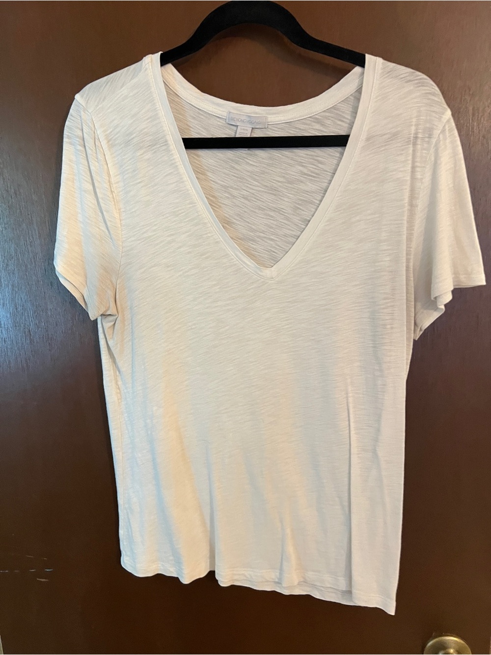 Beyond Yoga Women's V-Neck Short Sleeve Tee - White